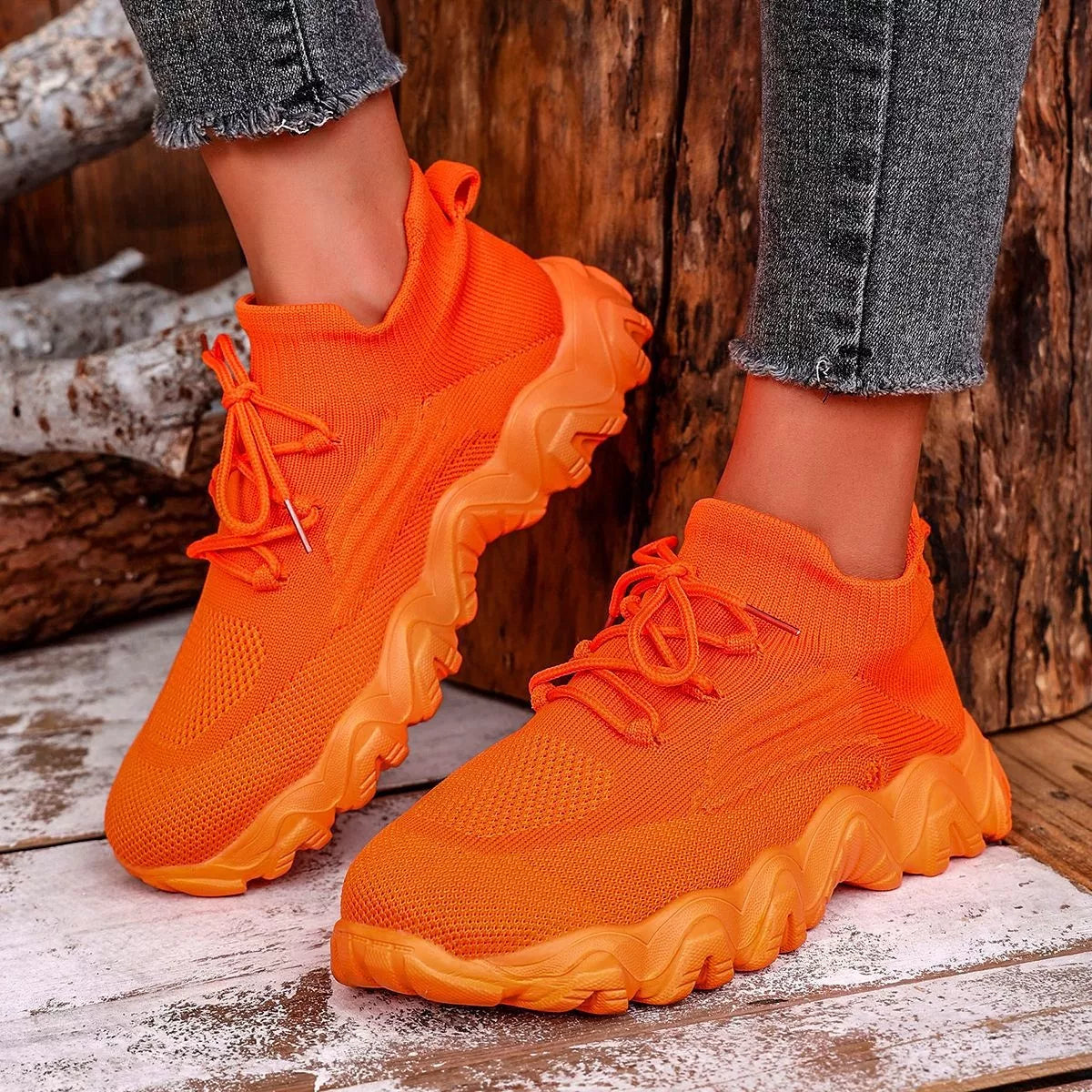 Round Toe Lace Up Athletic