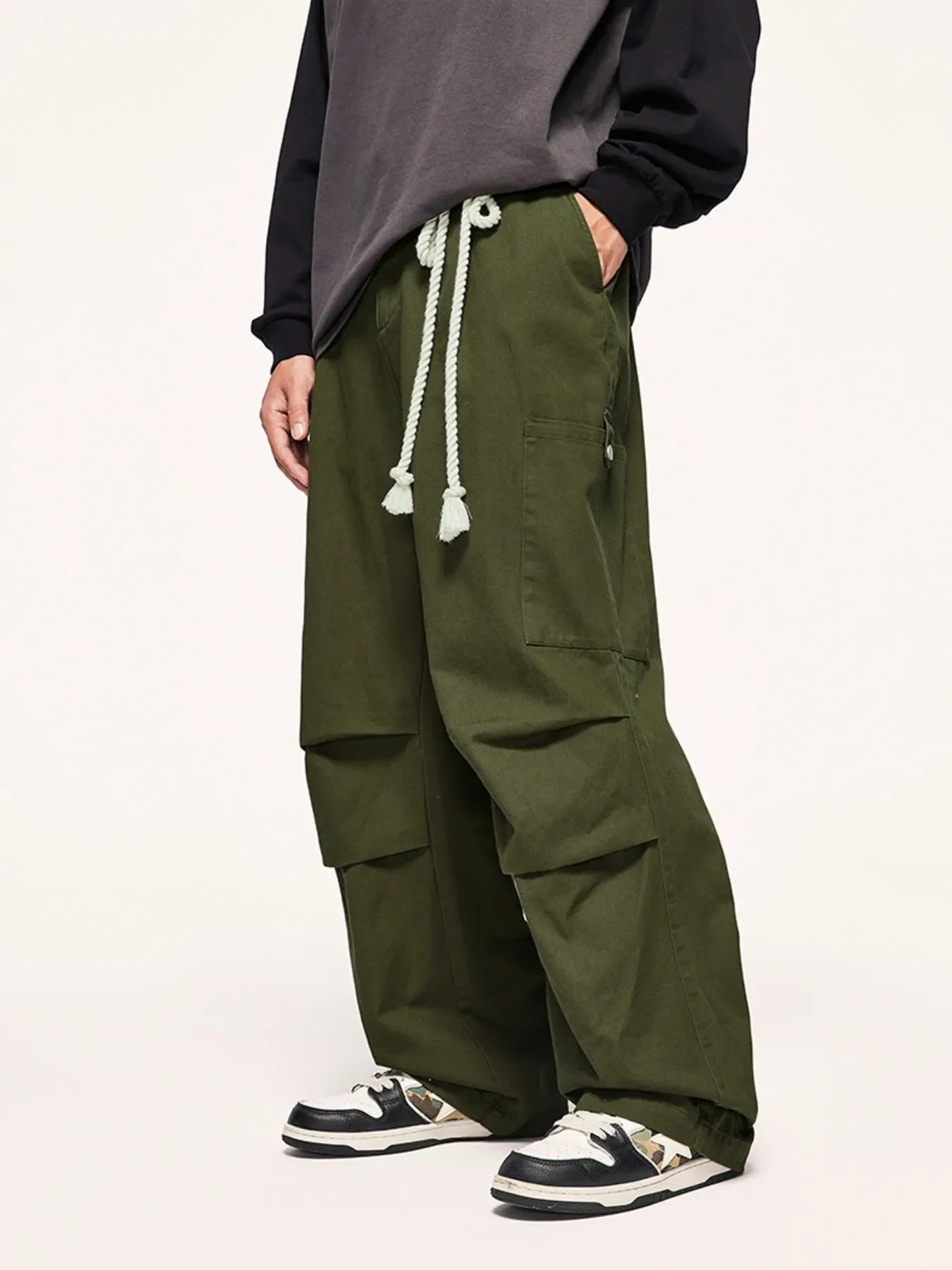 Men's Wide Leg Cargo Pants