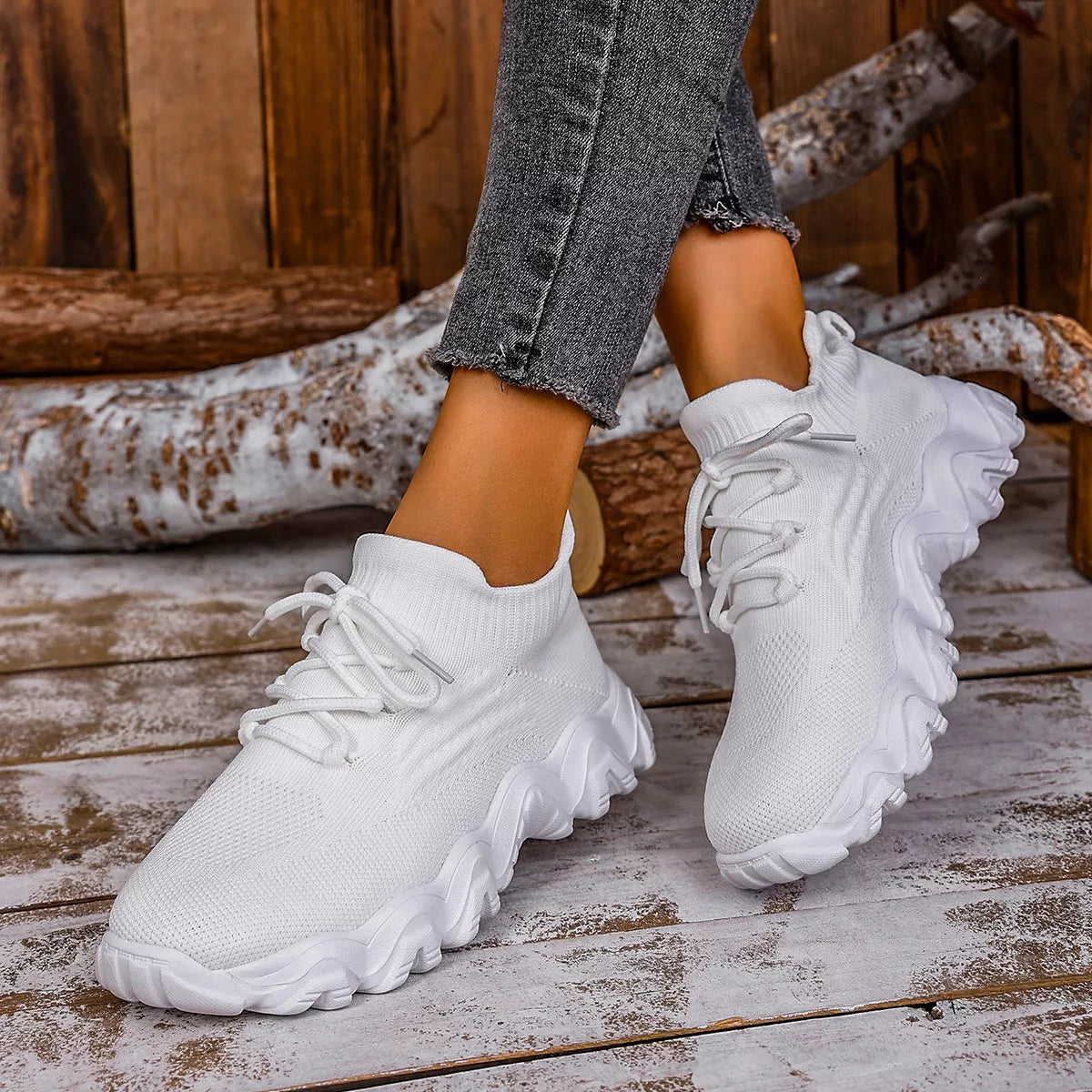 Round Toe Lace Up Athletic