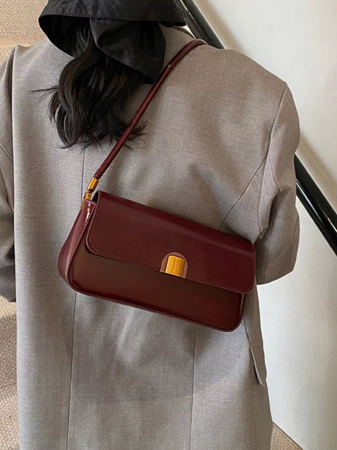 Retro Style Leather Shoulder Bag