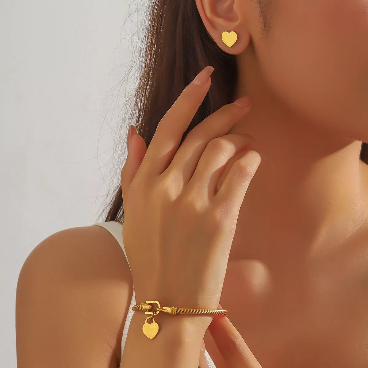 18K Gold-Plated Heart Earrings and Bracelet Jewelry Set