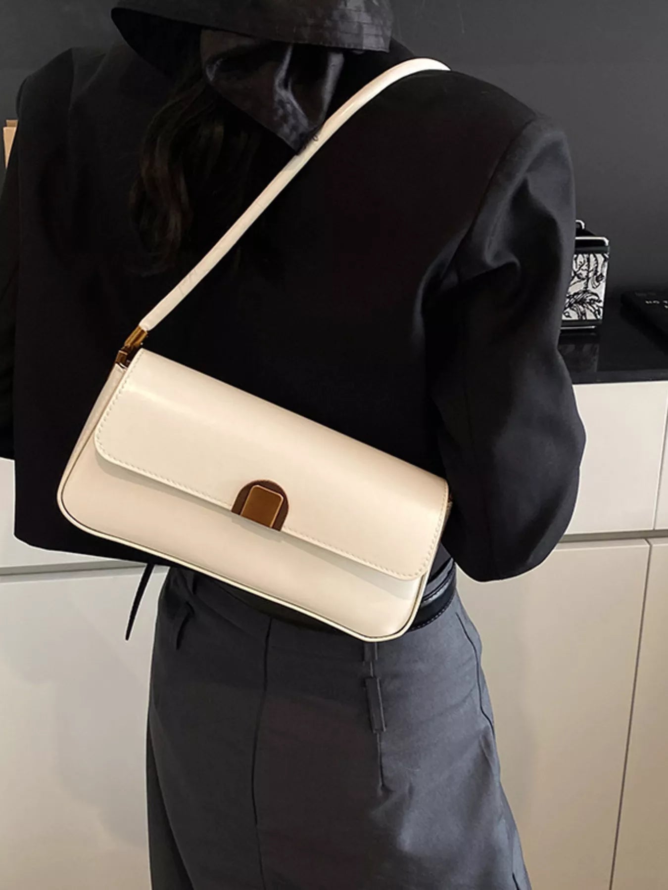 Retro Style Leather Shoulder Bag