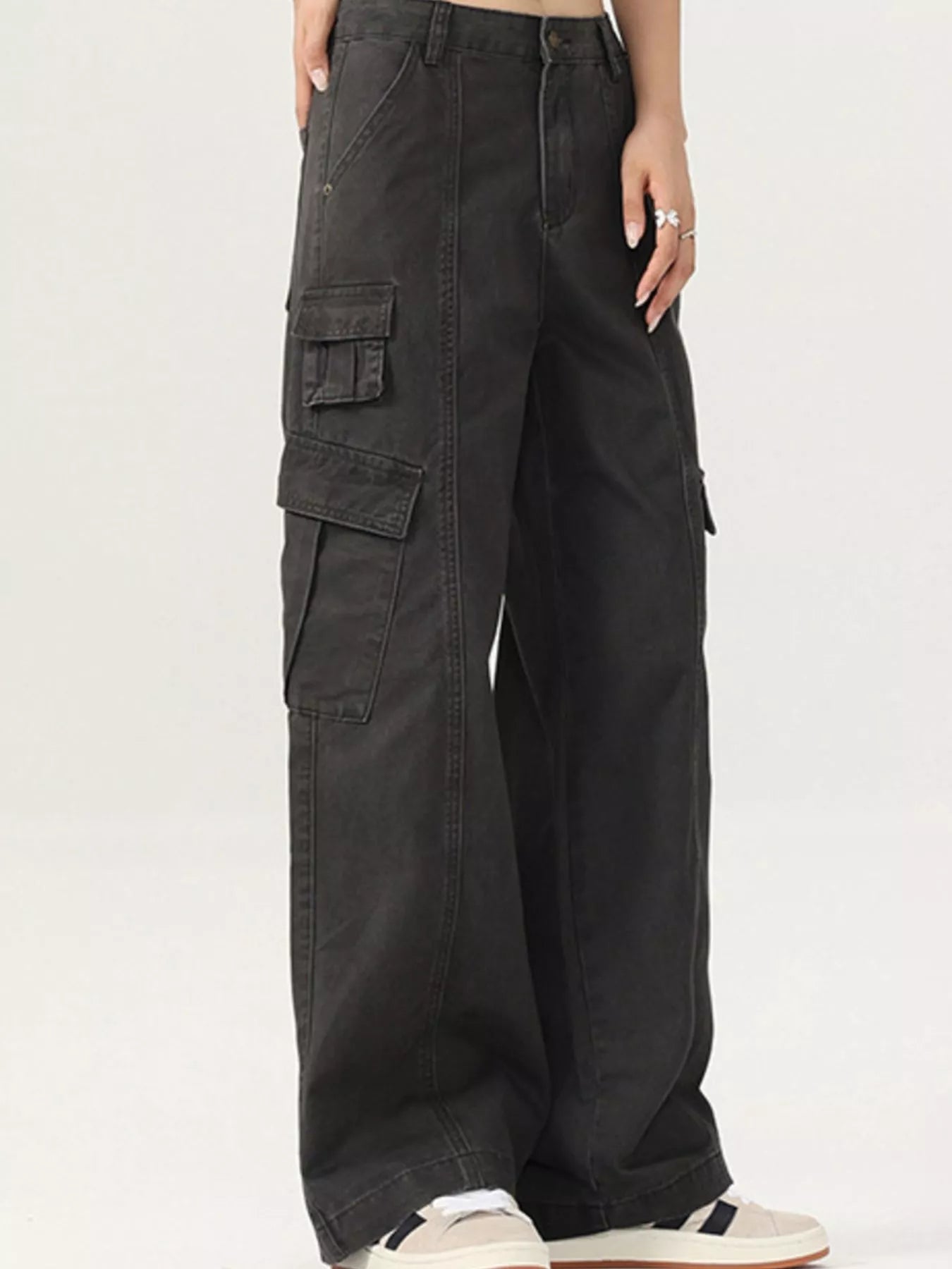 Men's Wide Leg Cargo Pants