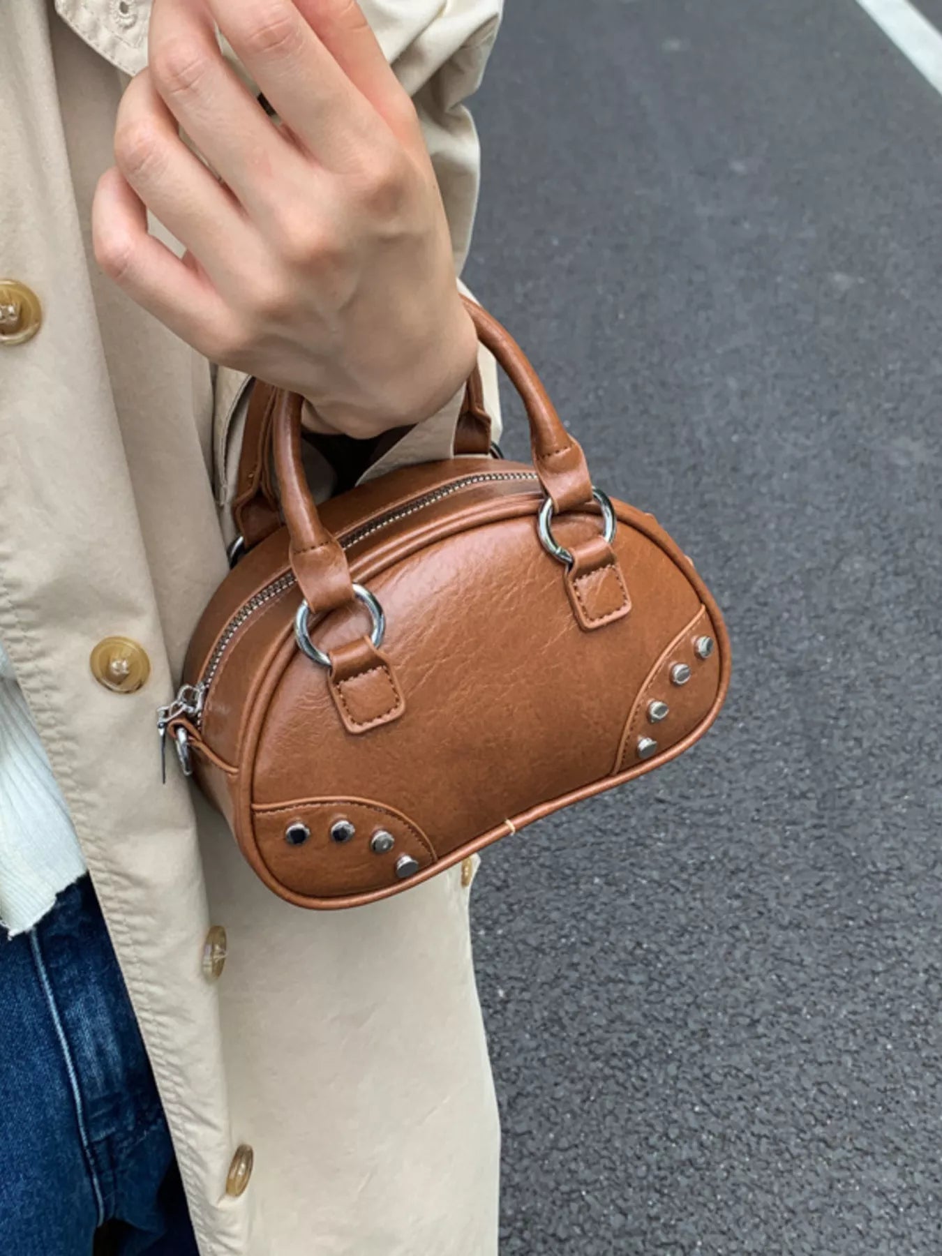 Retro Rivet Decor Crossbody Bag