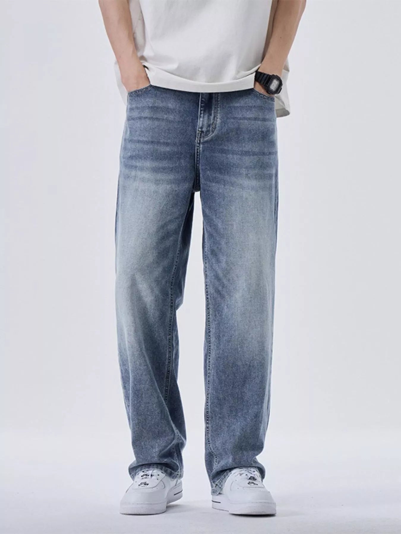 Men's Vintage Wash Wide Leg Jeans