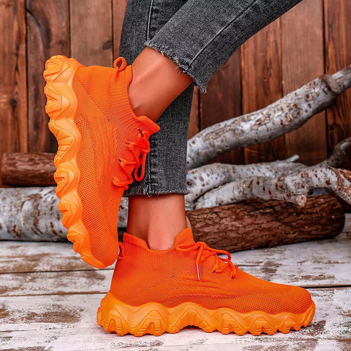 Round Toe Lace Up Athletic