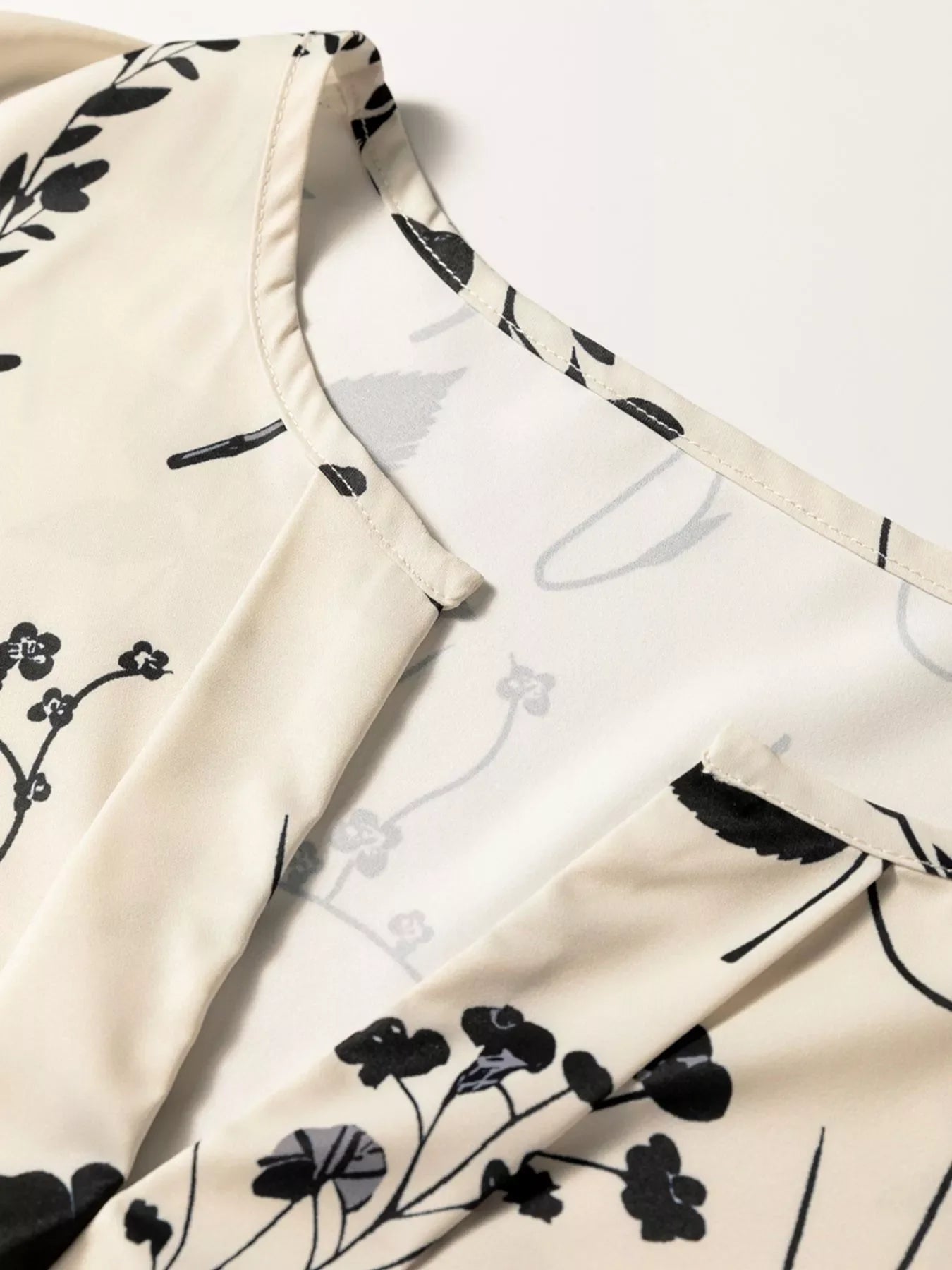 Floral Print Split Neck Long Sleeve Blouse