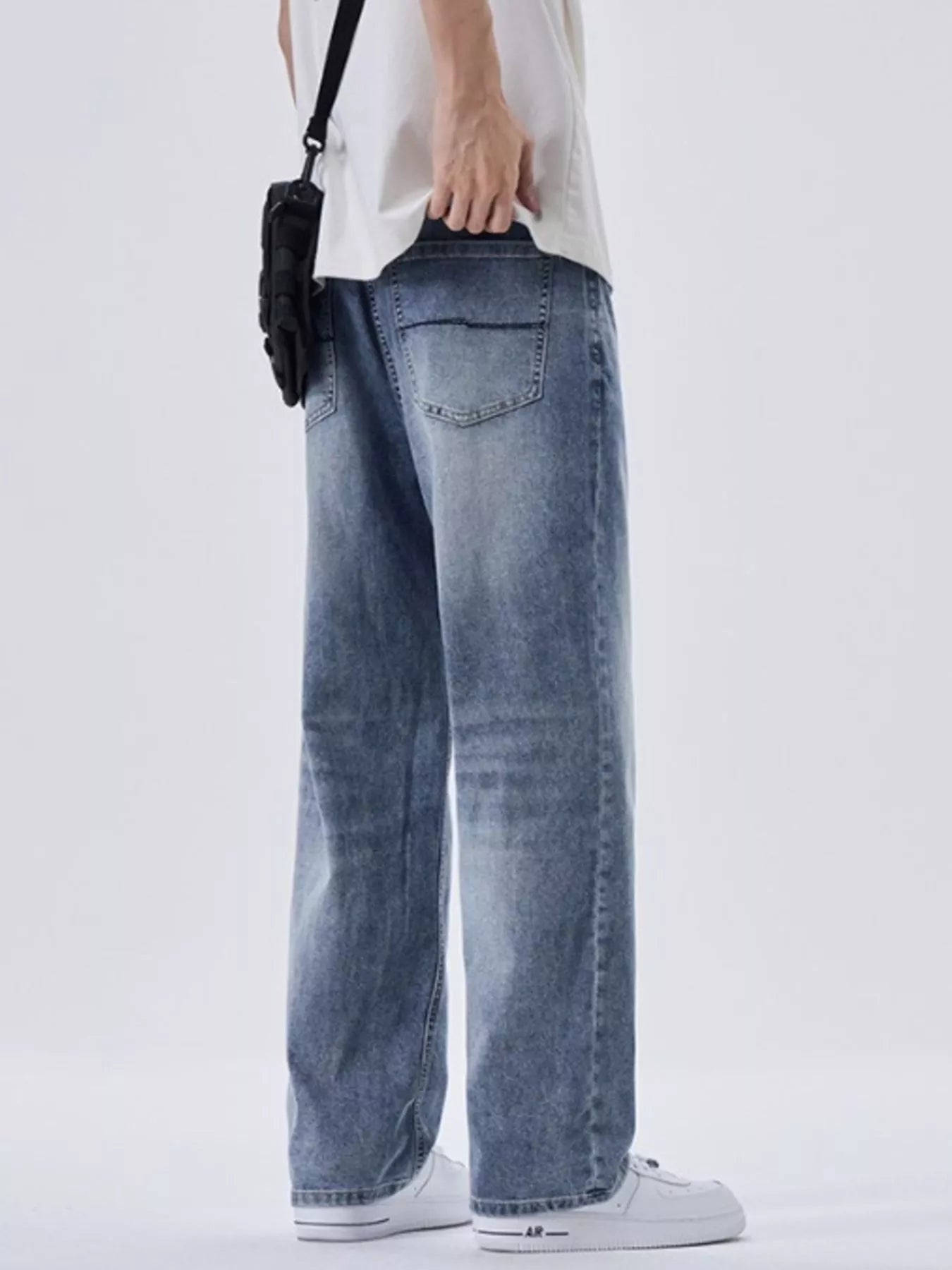 Men's Vintage Wash Wide Leg Jeans